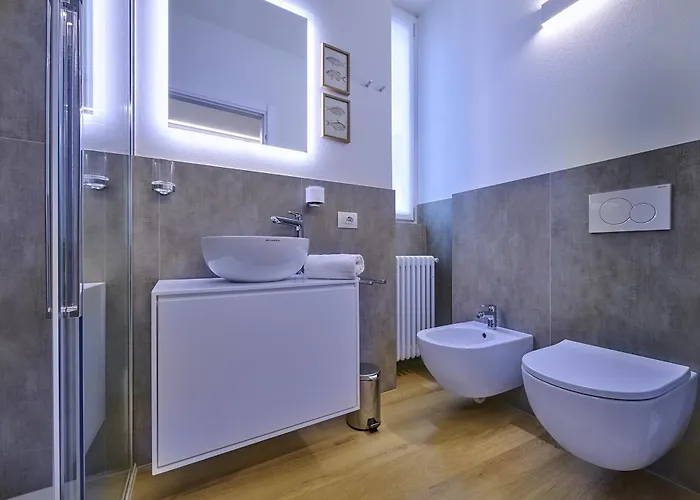 Contrada Apartament Varenna